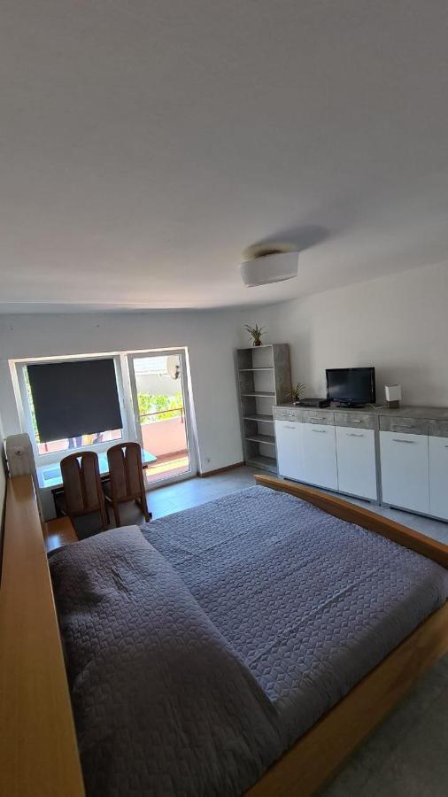 Ferienwohnung Mit Balkon In Krumpendorf Kültér fotó